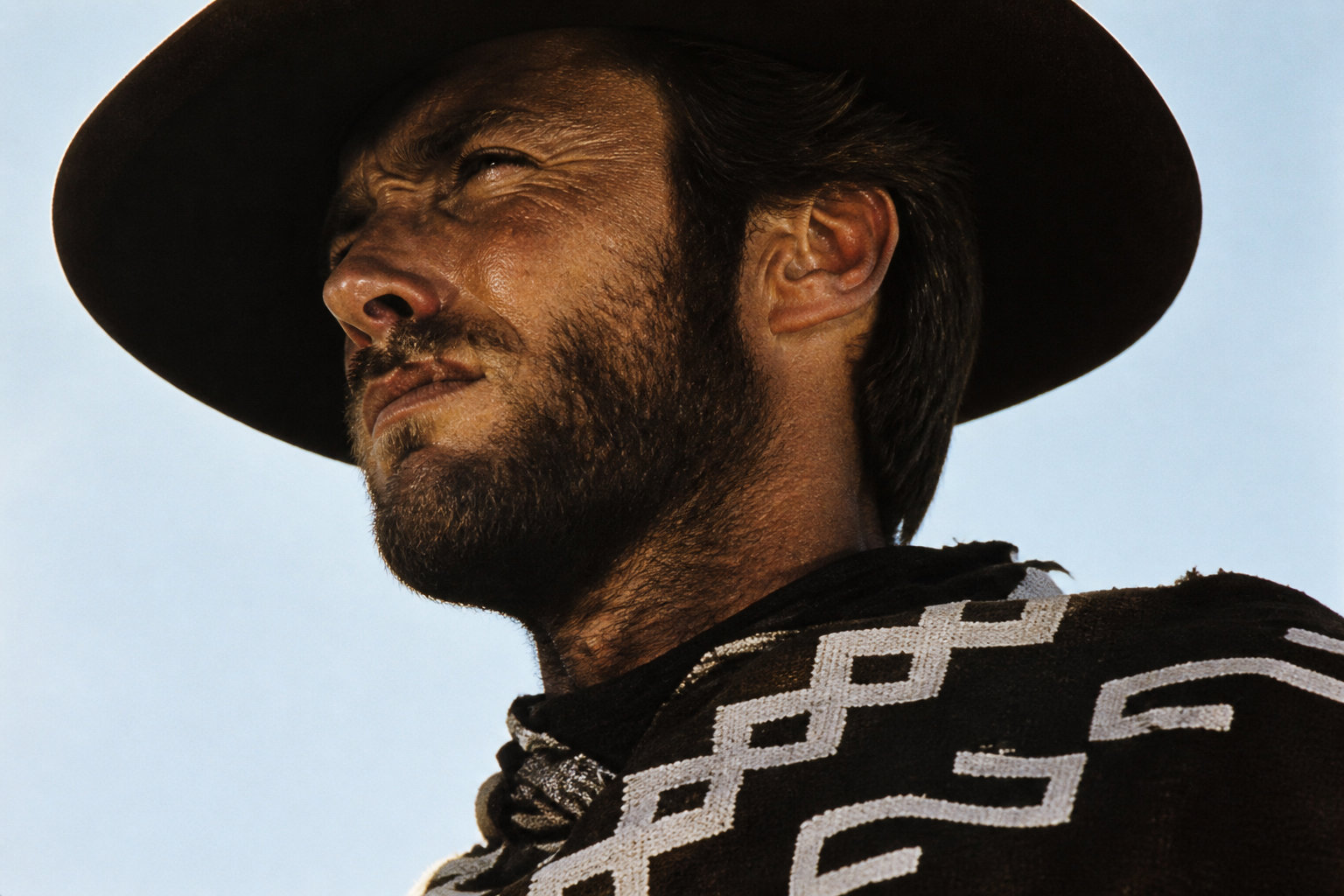 Le poncho western : une pièce de caractère entre tradition et folklore