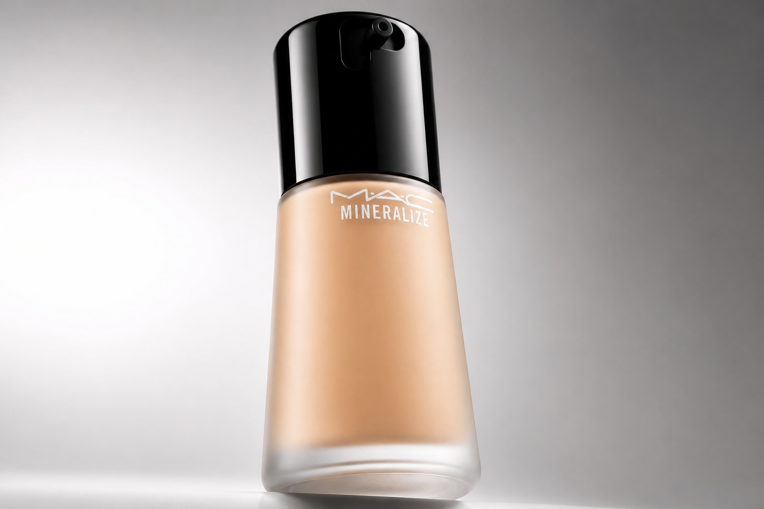 MAC Mineralise Moisture : l'onctuosité d'une crème riche en minéraux